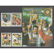 Santo Tomas y Principe - Correo Yvert 1002/5+Hb 82 ** Mnh  Deportes fútbol