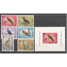 Yemen Republica Arabe - Yvert Correo 103/8+Hb 21 ** Mnh  Fauna aves