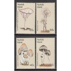 Norfolk - Correo Yvert 298/301 ** Mnh Flora. Setas