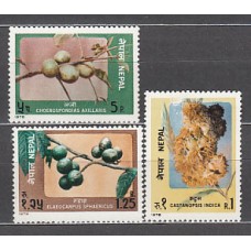 Nepal - Correo Yvert 339/41 ** Mnh  Frutos