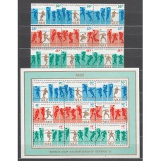 Niue - Correo Yvert 346/54+H 49 ** Mnh Deportes. Fútbol