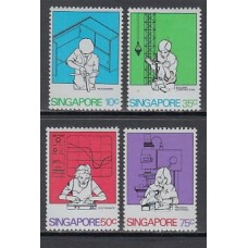 Singapur - Correo Yvert 369/72 ** Mnh  Formación profesional