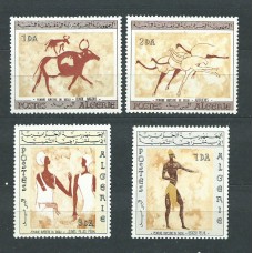 Argelia - Correo Yvert 414/7 ** Mnh  Pinturas rupestres