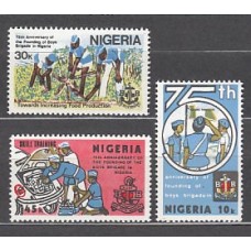 Nigeria - Correo Yvert 433/5 ** Mnh