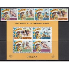 Ghana - Correo 1975 Yvert 541/44+H.61 ** Mnh  Scoutismo
