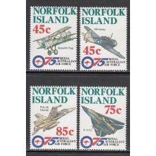 Norfolk - Correo Yvert 597/600 ** Mnh Aviones