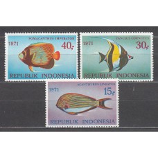 Indonesia - Correo 1971 Yvert 622/4 * Mh  Fauna peces