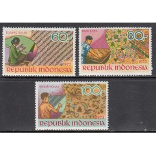 Indonesia - Correo 1973 Yvert 664/6 ** Mnh  Arte