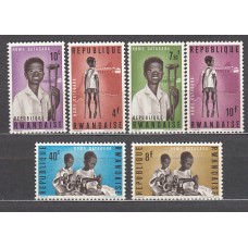 Ruanda - Correo Yvert 70/5 ** Mnh