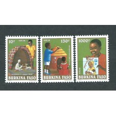 Burkina Faso - Correo Yvert 861/3 ** Mnh  Navidad