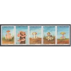Santo Tomas y Principe - Correo Yvert 899/903 ** Mnh   Setas