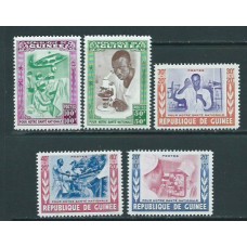 Guinea Republique - Correo Yvert 27/31 ** Mnh  Medicina