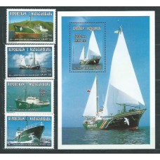 Madagascar - Correo 1996 Yvert 1438/41+Hb 99 ** Mnh  Barcos