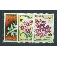 Madagascar - Correo 1963 Yvert 385/7 ** Mnh  Flores