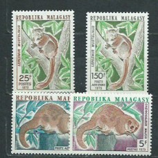 Madagascar - Correo 1973 Yvert 536/7+A 130/1 ** Mnh  Fauna
