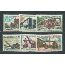 Senegal - Correo Yvert 235/40 ** Mnh  Industria