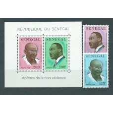 Senegal - Correo Yvert 493/4+Hb 14 ** Mnh  Personajes