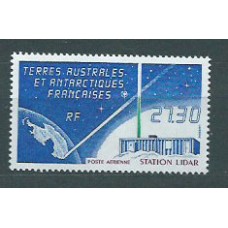 Tierras Australes - Aereo Yvert 132 ** Mnh