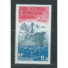 Tierras Australes - Aereo Yvert 84 ** Mnh Barco