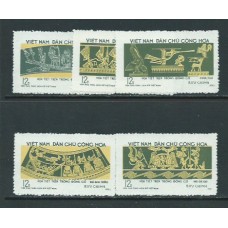 Vietnam del Norte - Correo Yvert 781/5 ** Mnh