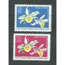 Vietnam del Norte - Correo Yvert 900/1 ** Mnh  Flores