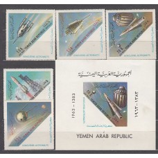 Yemen Republica Arabe - Aereo Yvert  9/13+Hb 7 ** Mnh Astro