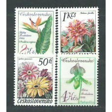 Checoslovaquia - Correo 1980 Yvert 2400/3 ** Mnh Flores