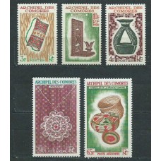 Comores - Correo 1963 Yvert 29/31+A 8/9 ** Mnh  Artesania