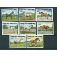Comores - Correo 1983 Yvert 396/403 ** Mnh  Fauna caballos