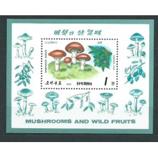 Corea del Norte - Hojas 1989 Yvert 58 ** Mnh  Setas