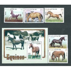 Cuba - Correo 2005 Yvert 4291/5+H.206 ** Mnh Fauna caballos