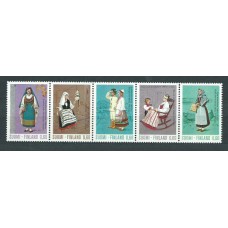 Finlandia - Correo 1973 Yvert 697/701 ** Mnh Trajes regionales