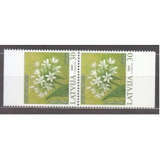 Letonia - Correo 2005 Yvert 603a pareja ** Mnh Flores