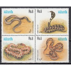 Pakistan -  Correo Yvert 889/92 ** Mnh Fauna - Serpientes