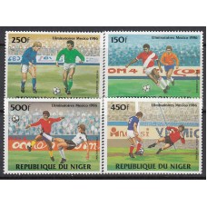 Niger - Aereo Yvert 329/32 * Mh Deportes fútbol