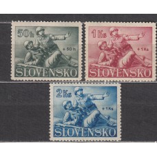 Eslovaquia - Correo 1941 Yvert 58/60 * Mh Cruz Roja