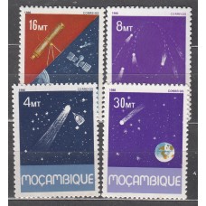 Mozambique Correo Yvert 1018/21 ** Mnh Cometa Halley - Astrofilatelia