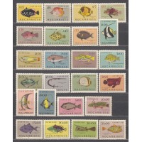 Mozambique Correo Yvert 387/410 ** Mnh Fauna - Peces