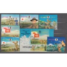 Arabia Sud Este (Um Al Quiwain) Correo Yvert 105+Aereo 38+Hoja sin catalogar ** Mnh Boy Scouts