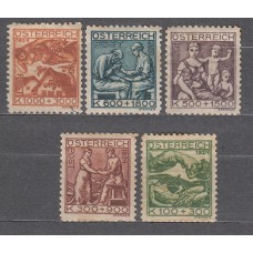 Austria - Correo 1924 Yvert 326/30 * Mh