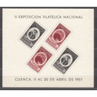 Ecuador - Hojas Yvert 2 ** Mnh Personajes