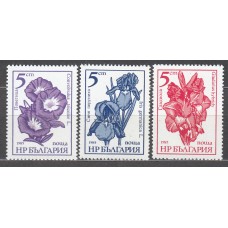 Bulgaria - Correo 1985 Yvert 2955/57 ** Mnh Flores