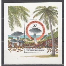 Grenada-Grenadines - Hojas Yvert 111 ** Mnh Setas