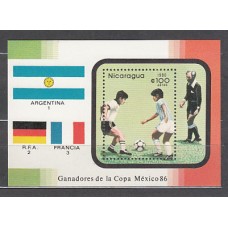 Nicaragua - Hojas Yvert 178 ** Mnh Deportes fútbol