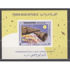 Yemen Republica Arabe - Hojas Michel 56 ** Mnh  Astro