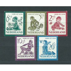 Holanda - Correo 1950 Yvert 549/53 * Mh