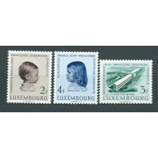 Luxemburgo - Correo 1957 Yvert 528/30 ** Mnh