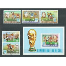 Niger - Correo 1978 Yvert 456/60+Hb 22 ** Mnh  Deportes fútbol