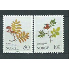 Noruega - Correo 1980 Yvert 781/2 ** Mnh Flores