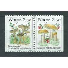 Noruega - Correo 1987 Yvert 924/5a ** Mnh Setas